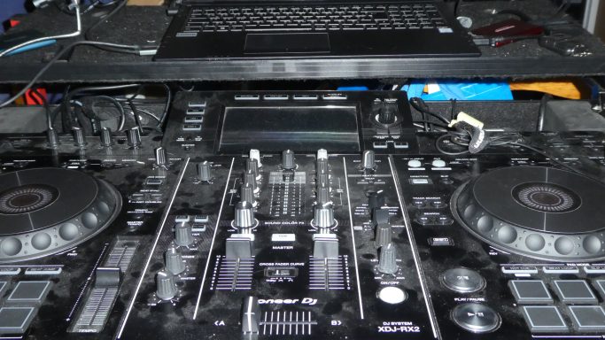 Von Analog zu Digital Pioneer XDJ-RX2